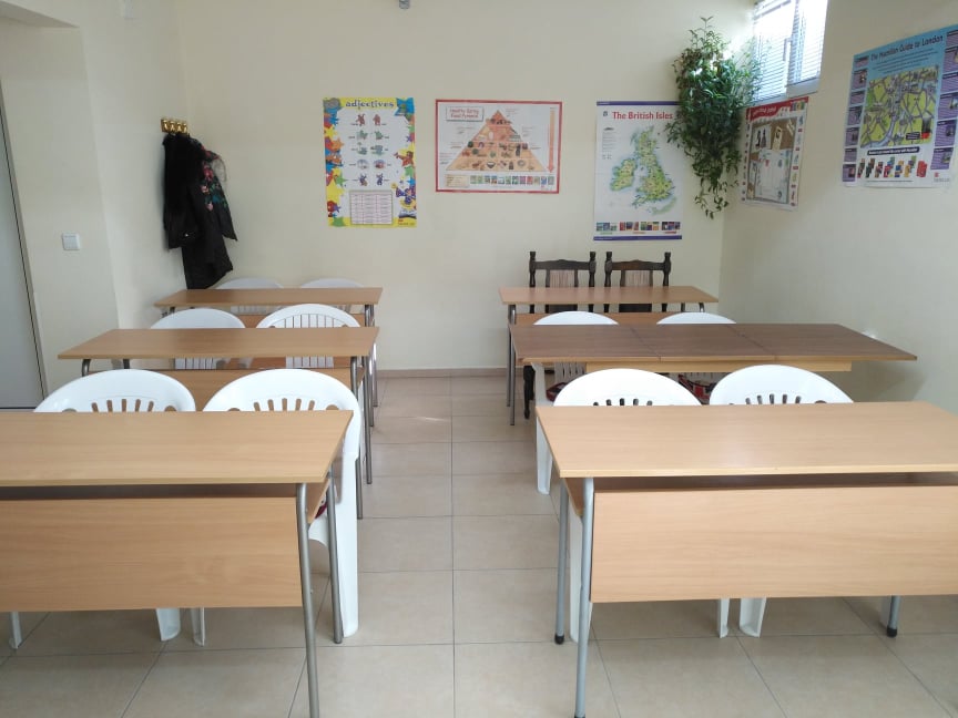 Езикова школа „Монелли“ английски език за деца и възрастни